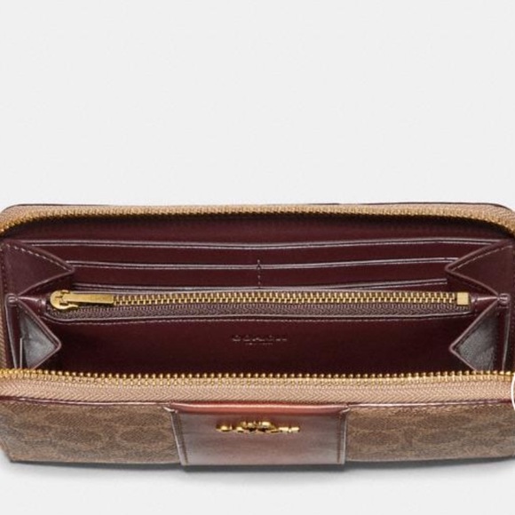 NWT Coach Signature Canvas and Leather Wallet - Picture 8 of 11